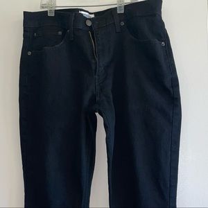 Mens jeans 32 x 32 Denizen by Levi’s from Target, athletic fit.